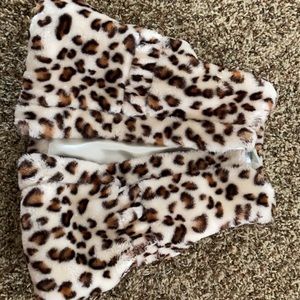 Cheetah vest perfect condition